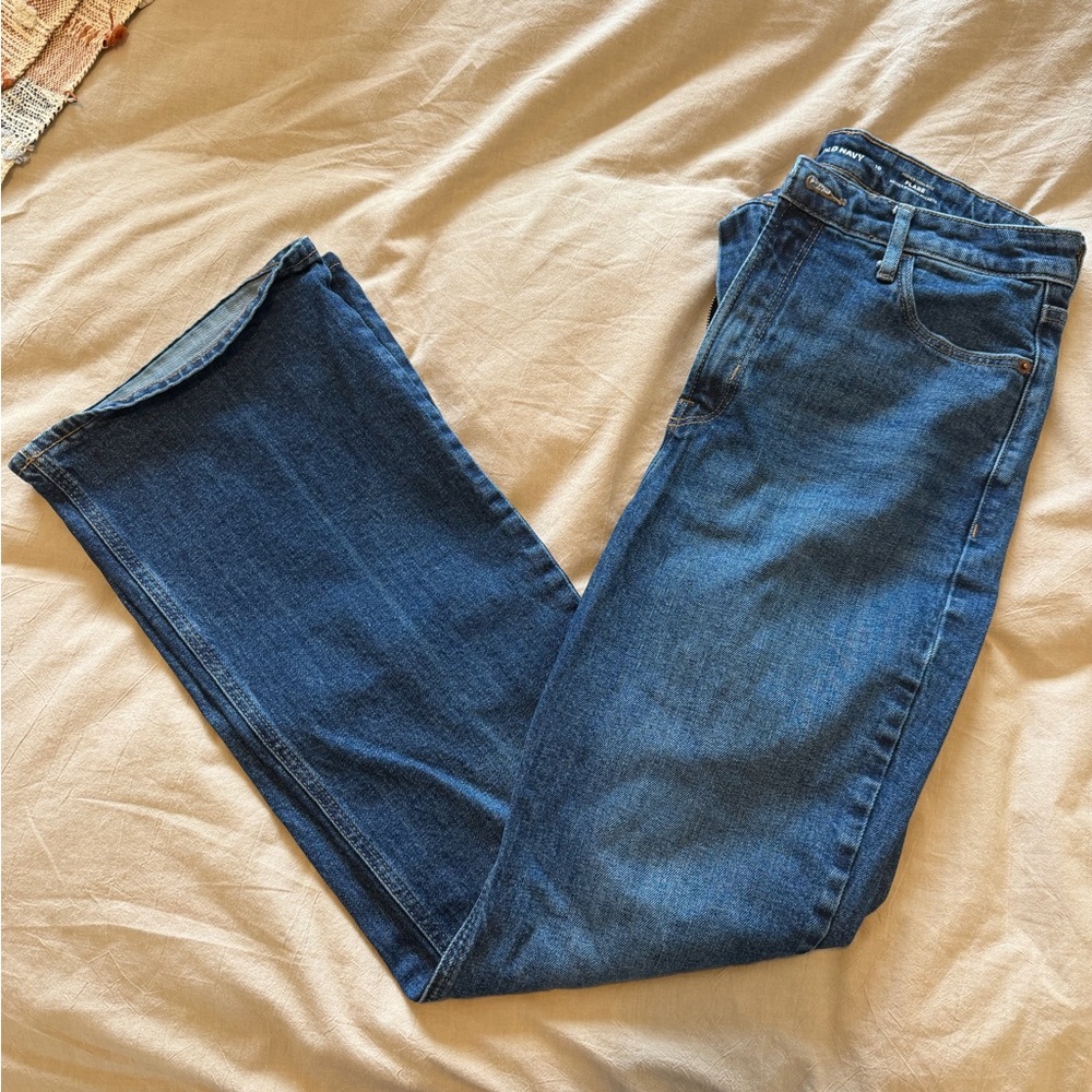 Old Navy Women's Flare Jeans in Deep Blue